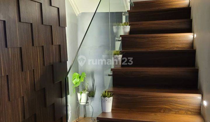 DIJUAL RUMAH BAGUS di TENGAH KOTA BANDUNG SEMI FURNISH BARU RENOVASI 2