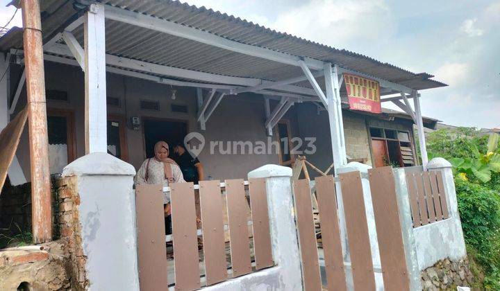 Dijual cepat!!! Rumah baru renovasi di Cileumbu sumedang jawa barat SHM bisa bayar pake mobil 2