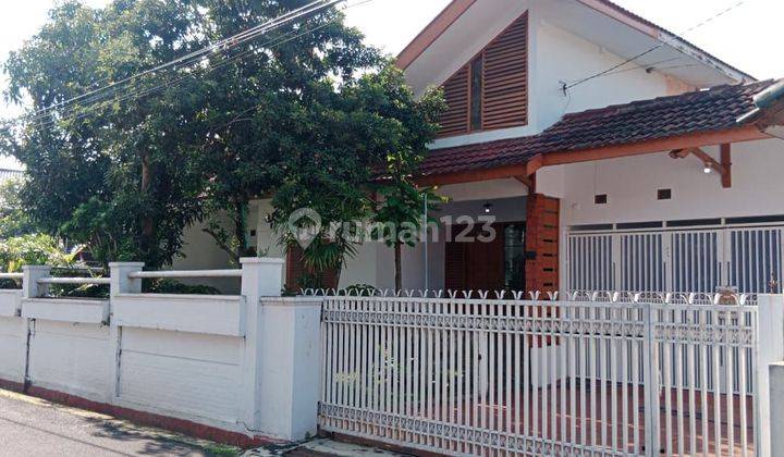 DIJUAL RUMAH CANTIK TERAWAT di Soekarno hatta buah batu Bandung SHM 2