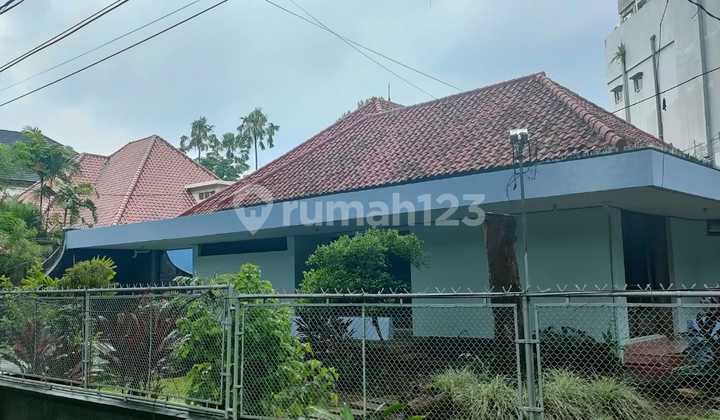 Dijual Cepat Rumah Etnik Tempo Doeloe di Mainroad Cipaganti Bsndung Utara Udara Sejuk Recomended SHM 2