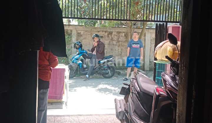 Quick Sale: 3-Story House Near Telkom University Campus, Semi-Furnished, Close to Bojongsoang Main Road, SHM. 2