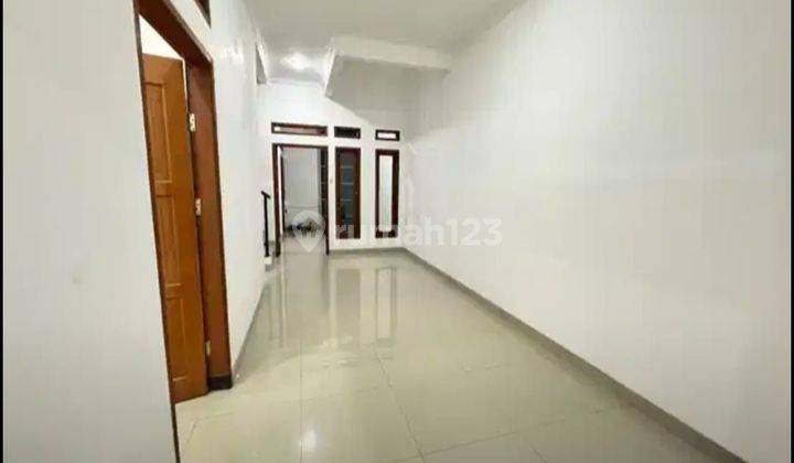 Disewakan /Kontrak Rumah Minimalia Modern 2lt Siap Huni Di Turangga Shm 2