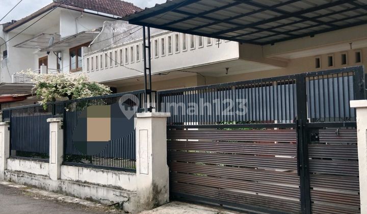 Disewakan Kontrak Rumah Terawat di Buah Batu Bandung Siap Huni Lingkungan Tenang SHM