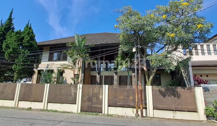For Rent: Large 2-Story House Contract in Turangga, Strategic Location with Main Road Access, Freehold Title. For Rent: Large 2-Story House Contract in Turangga, Strategic Location with Main Road Access, Freehold Title.