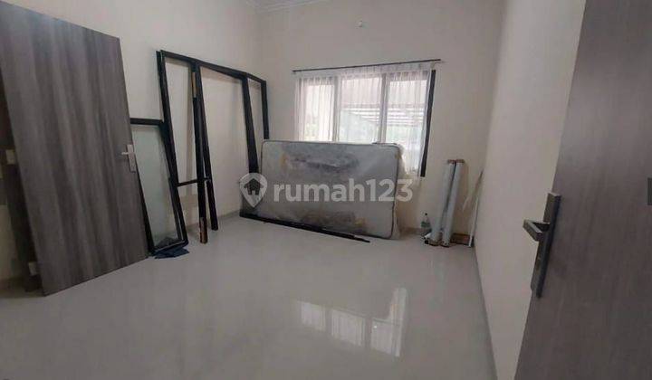 Rumah Vila Pinus Banyumanik Hook 5kt 3km 1,4m Nego 2