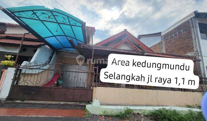 Dijual Rumah 2 3/4 Lantai Area Kedungmundu Lt.166 4kt 3km 1