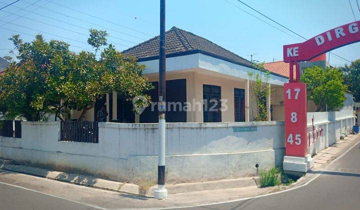 Dijual Rumah Hook Di Gedungbatu Dekat Sampokong Lt.268 5kt 2km 1