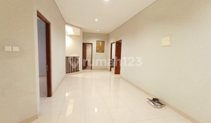 Rumah super mewah area bsd greencove Rumah di Greencove 2 Lantai SHM Bagus 11