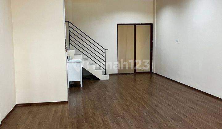 Rumah 2 Lantai Full Renov Tinggal Bawa Koper Dan Barang 5