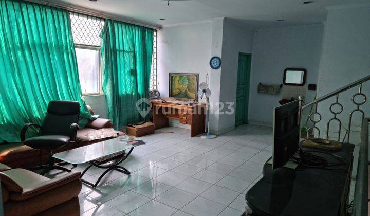 Disewakan Ruko di Hook Duta Harapan Indah  3