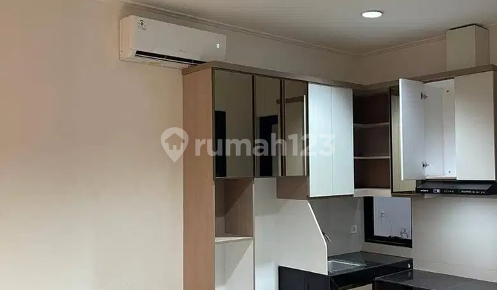 Disewakan Townhouse Green Royal Semanan Lantai 2 2