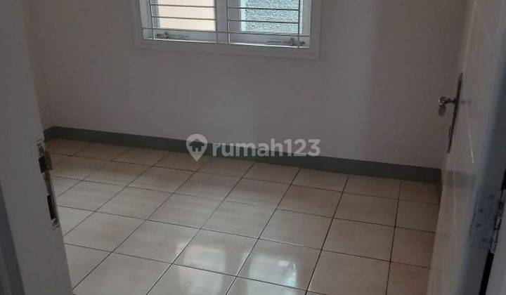 Rumah asri kbp 1 lntai 2