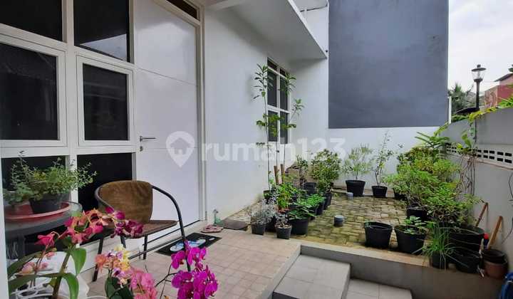 For Sale 3 Side-by-Side Houses in North Pandanwang Sulfat, Blimbing, Malang, SHM 2