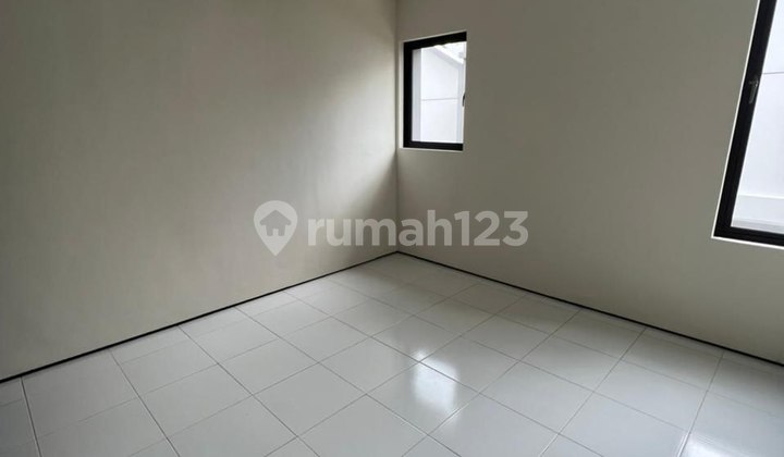 M House Araya Ruko 3 Lantai, Araya Malang he024  4