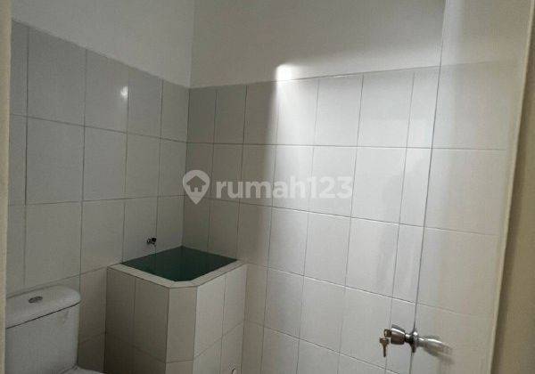 Rumah Cantik Minimalis Di Perumahan Pondok Mutiara, Malang he092  3