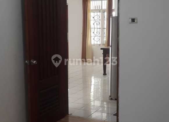 Rumah Komplek Kemang Selatan Lt.220 M/Lb, 170 M , 1 Lantai , Depan Taman 165 Jt /Thn 2