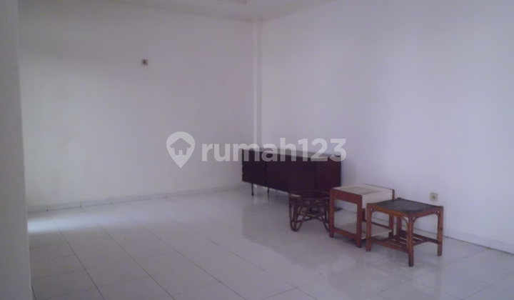 Rumah Praja Dalamt Mall Gandaria ,Danll Pondok Indah ,Lt228m/Lb300m, 3,8 M ( Sn) 2