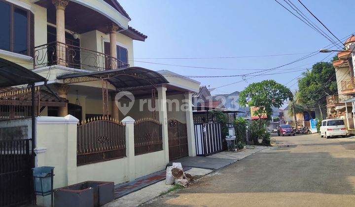 Rumah Fully Furnished Dalam Komplek Bintaro 4 Kamar Tidur SHM (Er) Rumah Fully Furnished Dalam Komplek Bintaro 4 Kamar Tidur SHM (Er)