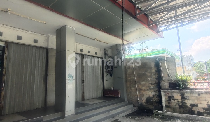2-Story Shop House, 12 Meters Wide in Setia Budi Manggarai 2
