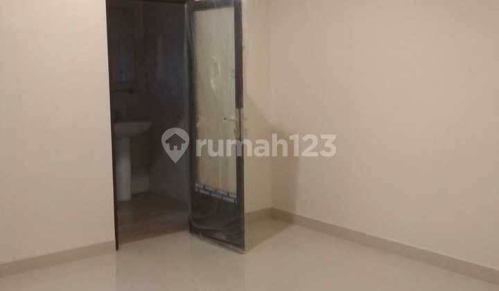 Rumah Bagus Jagakarsa , Dekat Jl.kahfi , Lt. 220 M/Lb, 200M,Bagus Asri , 3,6 M ( Sn ) 2