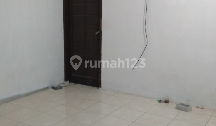 Rumah Praja Dalam Lt.138m /Lb,220M ,Antara Mall Gandaria City dan Mall Pondok Indah ,,2,9 M(Sn) 2
