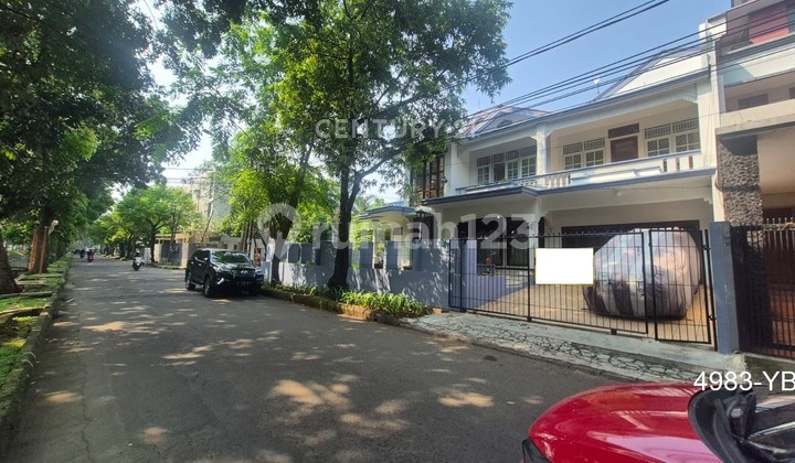 Disewakan Rumah Per Thn Mewah Strategis Di Bintaro Sektor 7 1