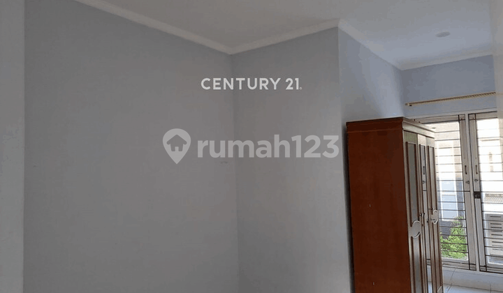For Rent Ready-to-Occupy House in Bintaro Area 2