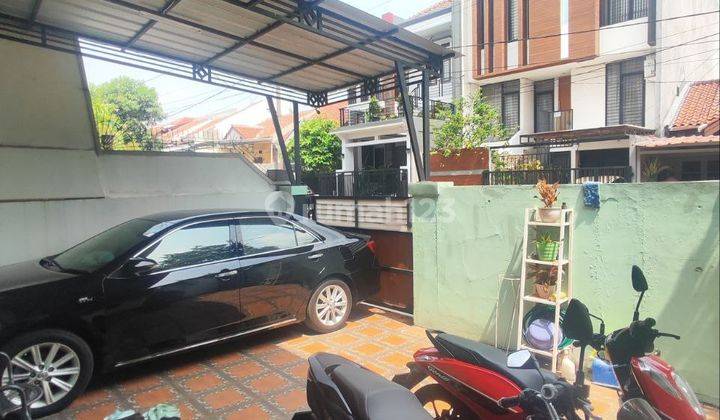 Rumah Bagus Semi Furnished 2 Lantai di Komplek Elit Shm Dicimanggis Depok 2