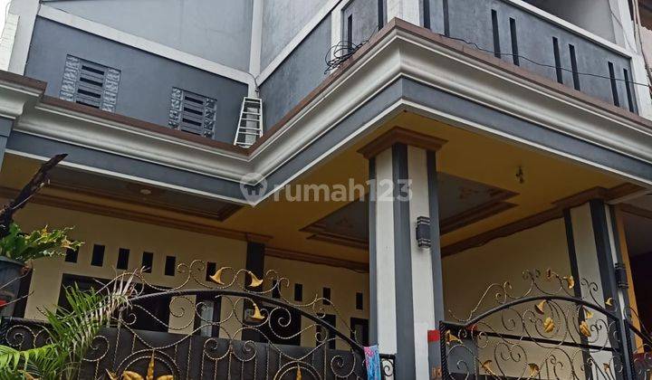 Rumah Mewah Murah 2 Lantai Shm Semi Furnished di Bintara Bekasi 1