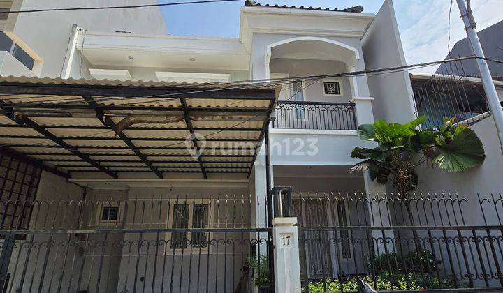 kan Rumah Cantik 2LT Furnished Tomang, 5Menit Ke Central Park