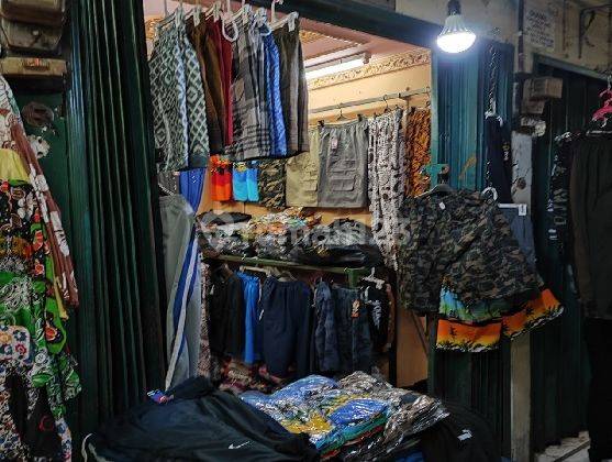 di Pasar Cipulir Keb Lama, Jaksel Blok D Lantai 2 Los Aks No 14
, Jakarta Selatan 1