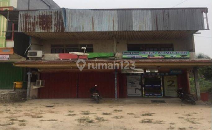 Rumah di Jalan Pemuda Desa Tungkul Kecamatan Ngabang Kabupaten Landak Propinsi Kalimantan Barat
, Landak 1