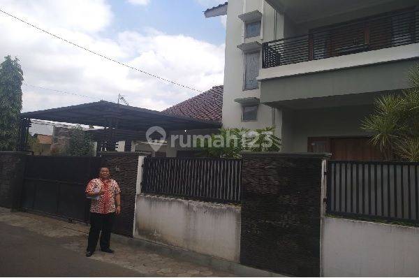 Lelang Rumah 1