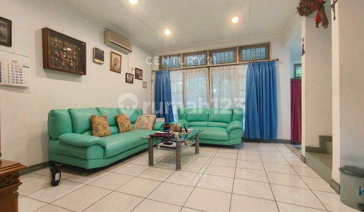 For Sale Best Price 2-Story House In Mertilang Bintaro AM13718