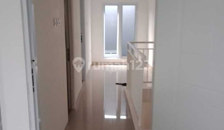 Rumah Baru Dijual Murah 2 Lantai Dekat Pintu Tol Jatinegara 3