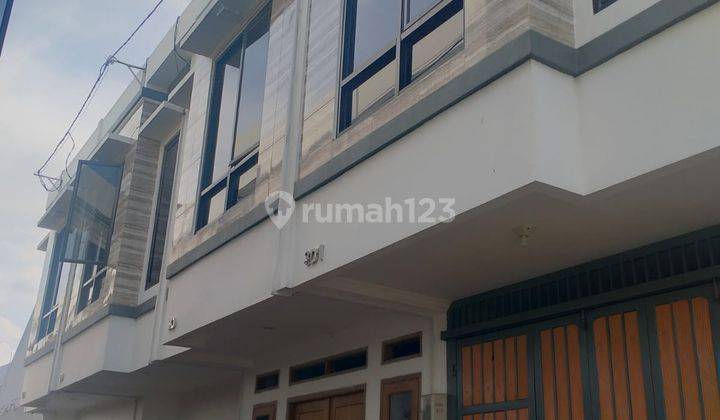 Rumah Baru Dijual Murah 2 Lantai Lokasi Strategis 2