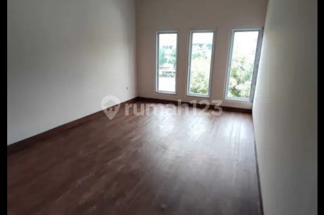 Rumah Baru Dijual Murah 2 Lantai Lokasi Strategis Palmerah 4