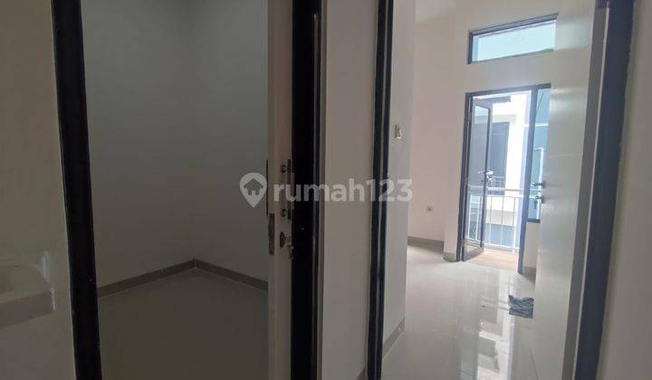 Rumah Baru Dijual Murah 2 Lantai Lokasi Strategis Kemayoran