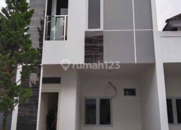 Rumah di jual baru lokasi strategis di jakarta cempaka putih 2