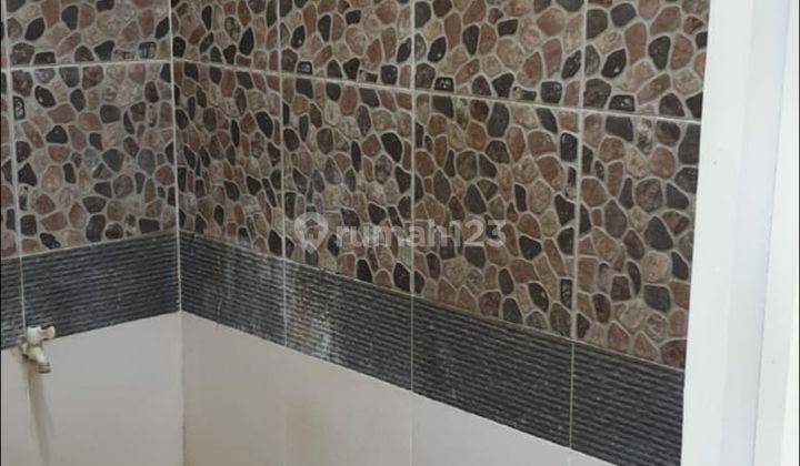 Rumah Disewa di Muara 8