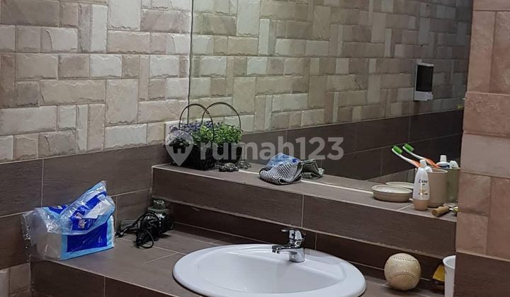 Repost price drop  Luxurious well-maintained house for sale in Sailendro Bandung 2