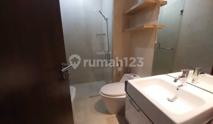 Apartemen Kemang Village Residence Tower Ritz Lantai Rendah,3br