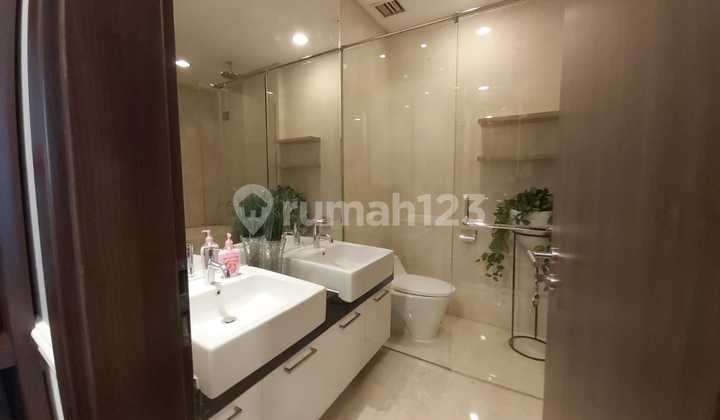 Apartemen Kemang Village Residence Tower Ritz Lantai Rendah,3br
