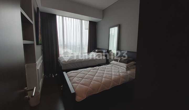 Apartemen Kemang Village Residence Tower Ritz Lantai Rendah,3br
