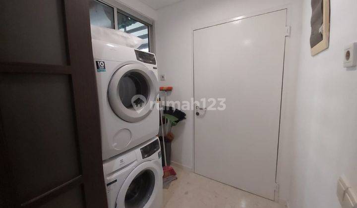 Apartemen Kemang Village Residence Tower Ritz Lantai Rendah,3br