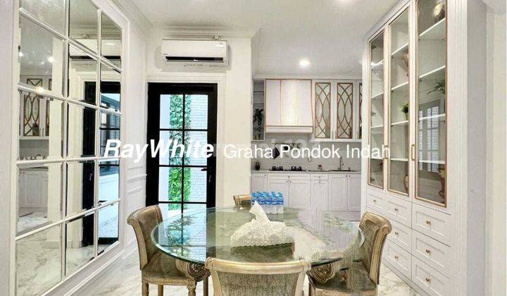 Rumah Modern Classic Dijual di Pondok Indah, Jakarta Selatan Bagus, Semi Furnish 2