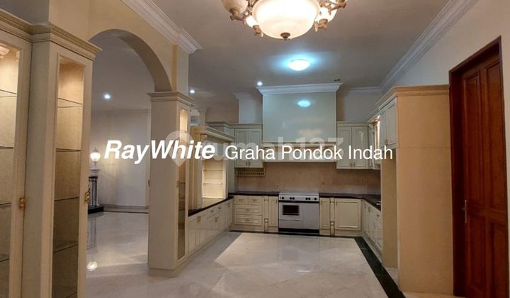 Rumah Pondok Indah, Jakarta Selatan Megah Dan Kokoh Pool 2