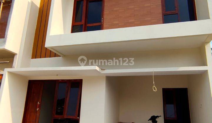 Rumah sangat strategis dekat dengan Alun-alun Depok