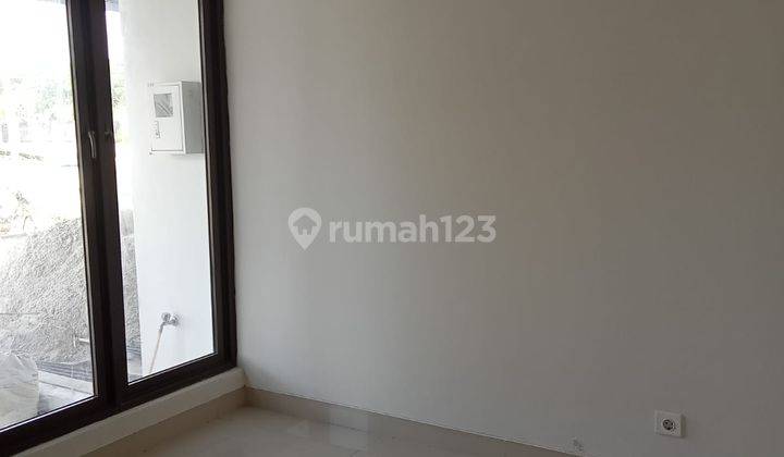 Dijual rumah semi furnished full renov di JGC, cakung, Jakarta timur  2