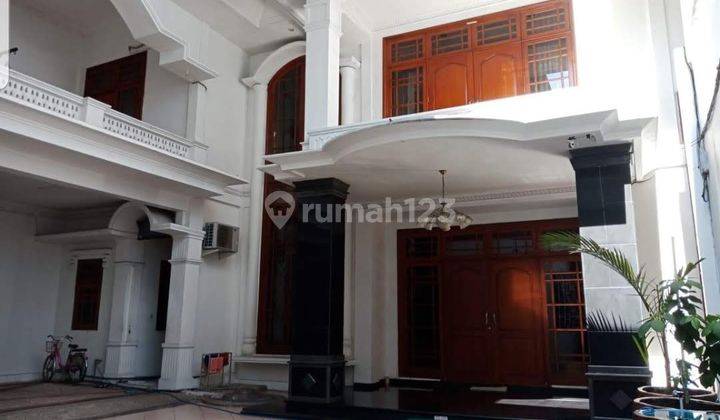 Dijual Rumah Usaha Dijalan Biliton 2